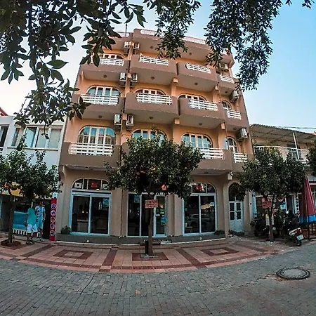 尼西亚酒店 酒店 塞尔丘克